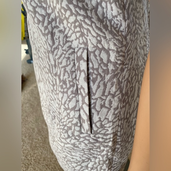 Flattering work Dress Banana Republic size 6 - Picture 6 of 11